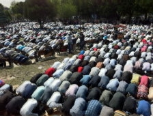 Ayasofya'da binlerce kişi namaz kıldı