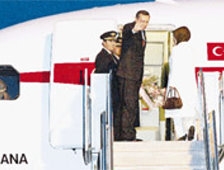 Devlet Büyükleri Birlikte Aynı Uçağa Binmiyor