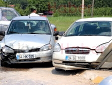 Akyazı Batakköy kavşağında trafik kazası. 