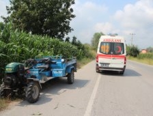 Şaft’ı çıkan Tarım aracı devrildi 1 yaralı