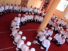 Yaz Kur-an Kurunu Bitirdiler, Bisikletleri Kaptılar