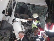 Trafik Kazası 3 Ölü 5 Yaralı