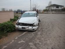 Kepçe İle Otomobil Çarpıştı