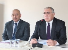 OKUL MÜDÜRLERİ TOPLANTIDA BİR ARAYA GELDİ