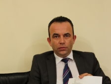 5 Bankaya Kesintilerin İadesi İçin Dava Açtı