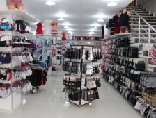 Rengarenk İç Giyim Mağazası Açılıyor