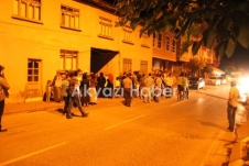 Kontrolden Çıkan Otomobil Evin içerisine girdi. 