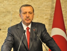 Başbakan Demokratikleşme Paketi'ni açıkladı