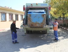 Akyazı’da Temizlik 24 Saat Aralıksız Sürüyor