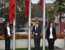 Akyazı’da Öğretmenler Günü Kutlandı