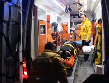 Kafasını Beton Zemine Çarptı