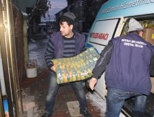 Akyazı Belediyesi Suriye'ye İ.H.H Kanalıyla Yardım Gönderdi