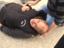 Bisikletli Sürücü Otomobile Çarptı bir yaralı 