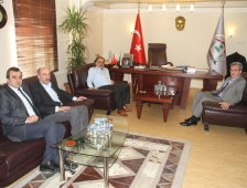 Başkan’dan Ak Parti Adayı İle Bir Araya Geldi