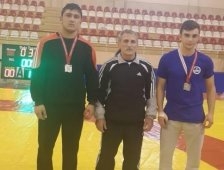 Akyazılı Güreşçilerden Bir Başarı Daha