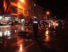 Aynı Yerde Yarım saat arayla 2 kaza  2 yaralı 