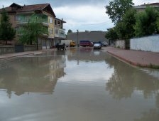 Şiddetli Yağışlar Hayatı Olumsuz Yönde Etkiliyor
