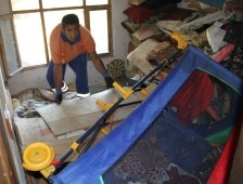 AKYAZI ZABITASINDAN ÇÖP EVE OPERASYON