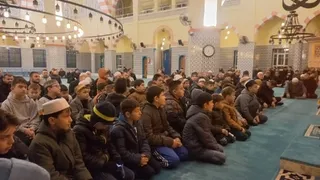 Sabah namazında buluştular