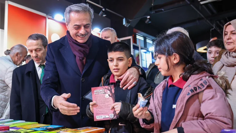 Sakarya Çocuk Edebiyat Fuarı tarihe geçti
