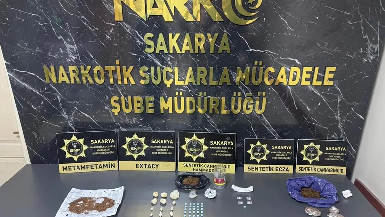Sakarya'da 2 ilçede uyuşturucu operasyonu