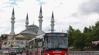 Sakarya'da metrobüs saatleri belli oldu