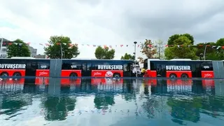 Sakarya'da metrobüs seferleri başladı