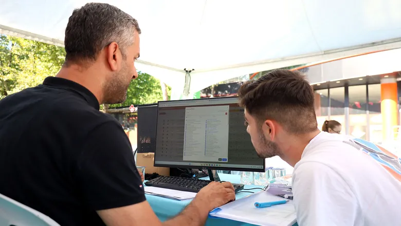 Sakarya'da YKS’ye giren gençlere tercih için ücretsiz danışmanlık