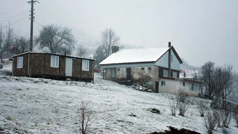 Sakarya'da yüksek kesimlere kar yağdı