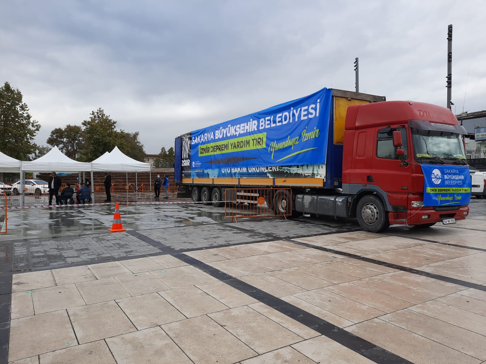 Sakarya depremzedeler için seferber oldu