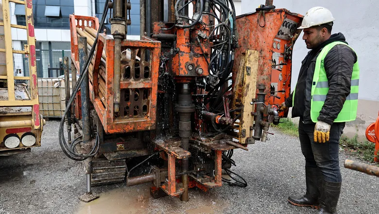 Sakarya'nın en büyük kentsel dönüşüm projesinde ilk sondaj yapıldı