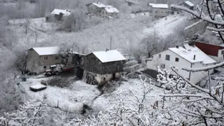 Sakarya'nın yükseklerine kar yağdı