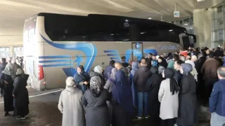 Sakarya'da hacı adayları dualarla kutsal topraklara uğurlandı