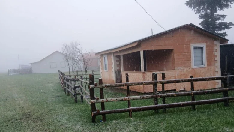 Sakarya'da Mayıs ayının ilk günü yaylalara kar yağdı