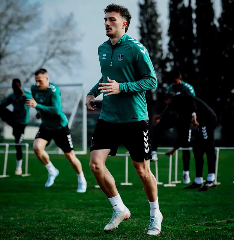 Sakaryaspor İstanbulspor maçına kilitlendi