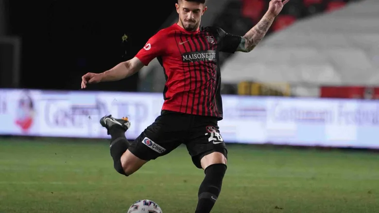 Sakaryaspor Mirza ile anlaştı