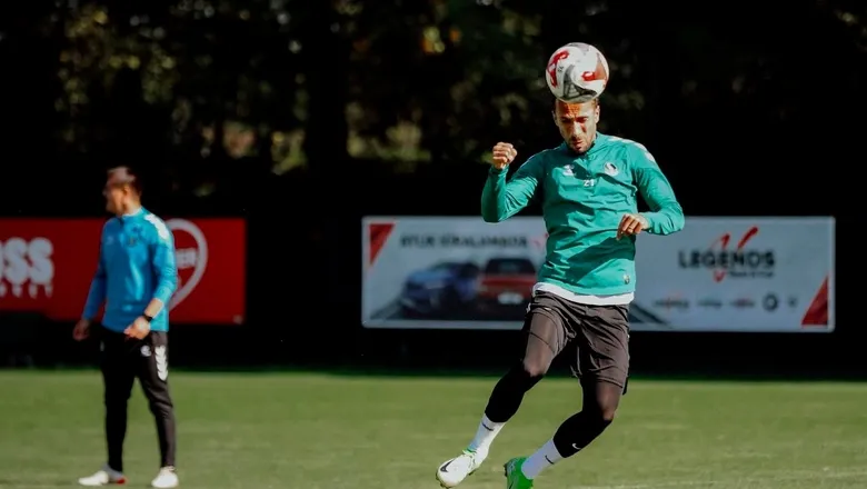 Sakaryaspor Van FK maçının hazırlıklarına başladı