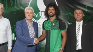 Sakaryaspor’dan Savunmaya İlk Takviye: Sadık Çiftpınar İmzayı Attı