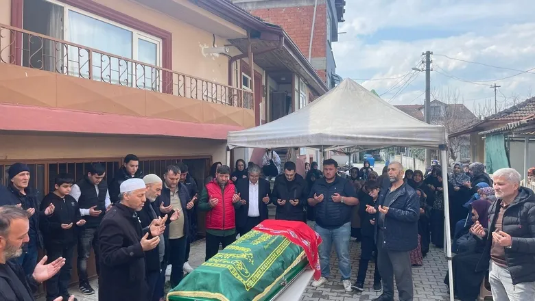 Sakine Durmaz Toprağa Verildi. 