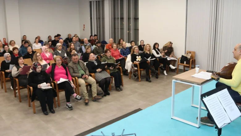 Sanat akşamları sürüyor