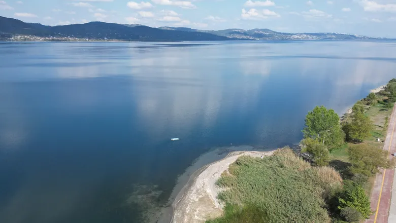 Sapanca Gölü'nde su seviyesi hızla yükseliyor