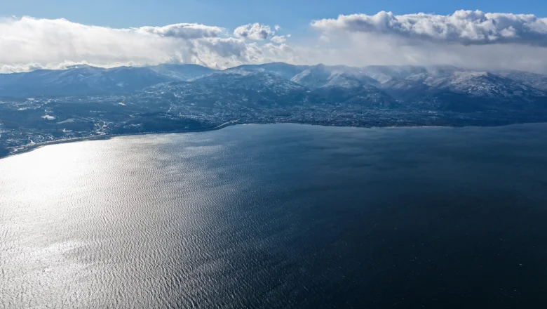 Sapanca Gölü'nde ibre maviye döndü!