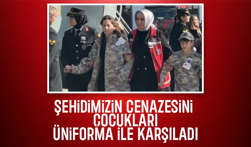 Şehidimiz Akın Karakuş'un naaşını çocukları üniforma ile karşıladı