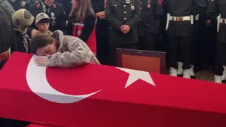 Şehit Akın Karakuş'un eşi; Vatan sağolsun şehidim