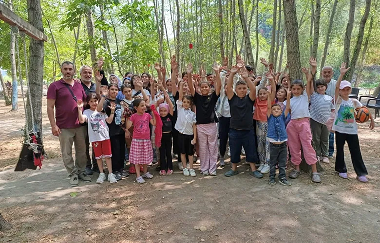 Şehitali Camii Derneği'nden Kur'an Kursu öğrencilerine mangal etkinliği