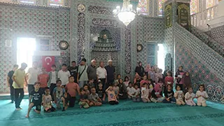 Şehitali Camii Derneği'nden Kur'an Kursu öğrencilerine mangal etkinliği