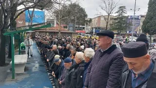 Selim Biçer Dualarla Son Yolculuğuna Uğurlandı 