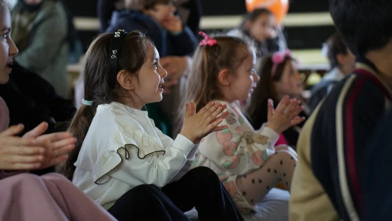 Serdivan Kitap Fuarı’nda Ünlü İsimlere Büyük İlgi