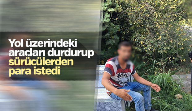 Seyir Halindeki Araçları Durdurup Para İstedi