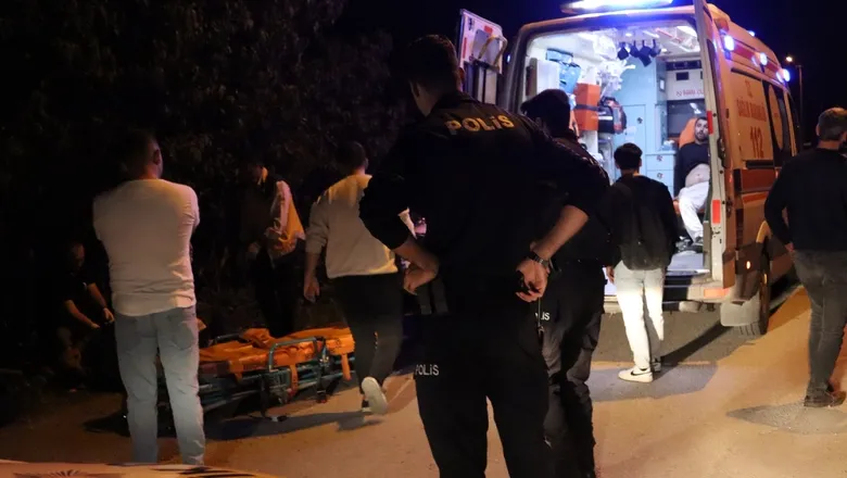 Sokakta feci kaza: 2 yaralı